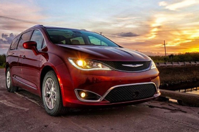 picking-the-right-2017-chrysler-pacifica-trim-for-you