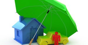 an umbrella over a house and car symbolizing combining home and auto insurance